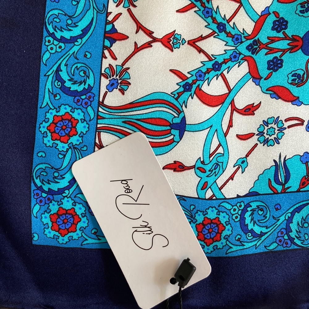 NWT Pure 100% Silk Square Scarf/Hijab Made in Turkey(1) - Picture 4 of 6
